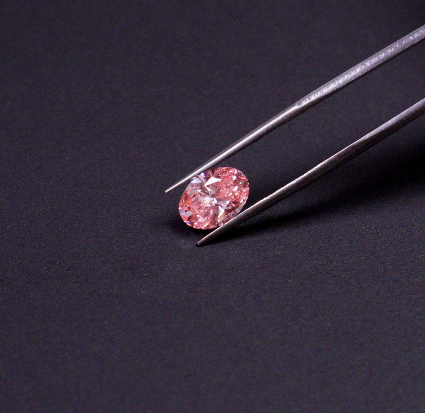 Oval 2ct Fancy Vivid Pink VS1 EX EX