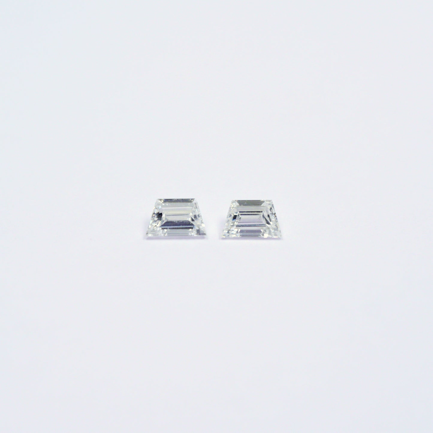 Cushion modified 3.06ct Fancy Vivid Blue VVS2 EX EX