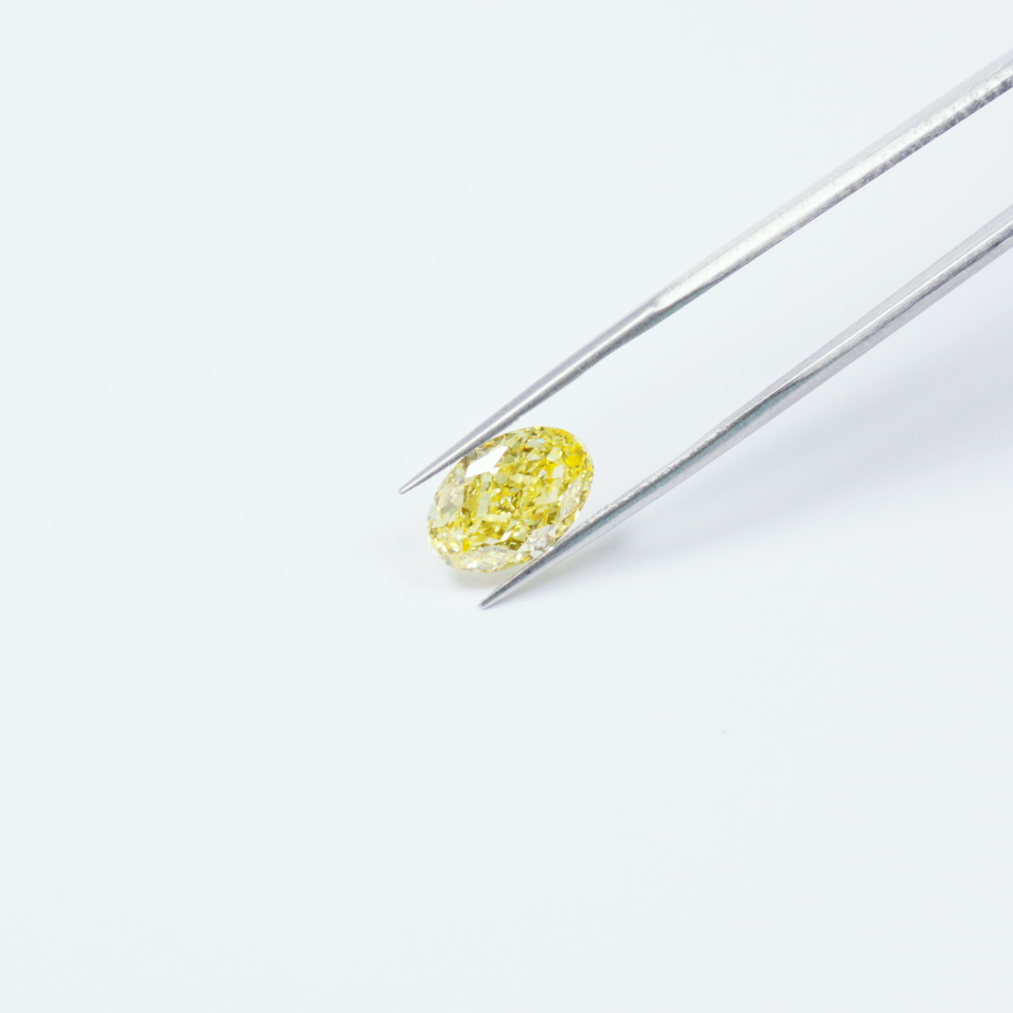 Oval 3.78ct Fancy Vivid Yellow VS1 EX EX None